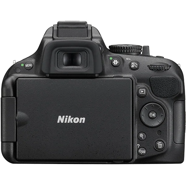 عکس از پشت دوربین Nikon D5200 از نمای نزدیک با نمایش نمایشگر چرخان و دکمههای کنترلی