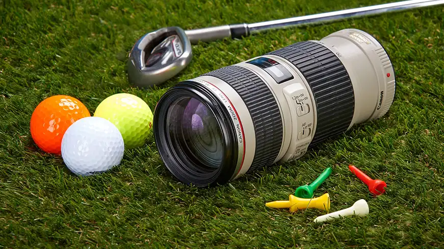 نمای جلویی لنز Canon EF 70-200mm f/4 L IS USM با حلقه فوکوس و نوار قرمز سری L