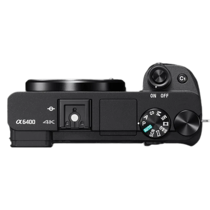 نمای بالا از دوربین Sony A6400 روی میز کار، انتخاب عالی برای تولیدکنندگان محتوای دیجیتال