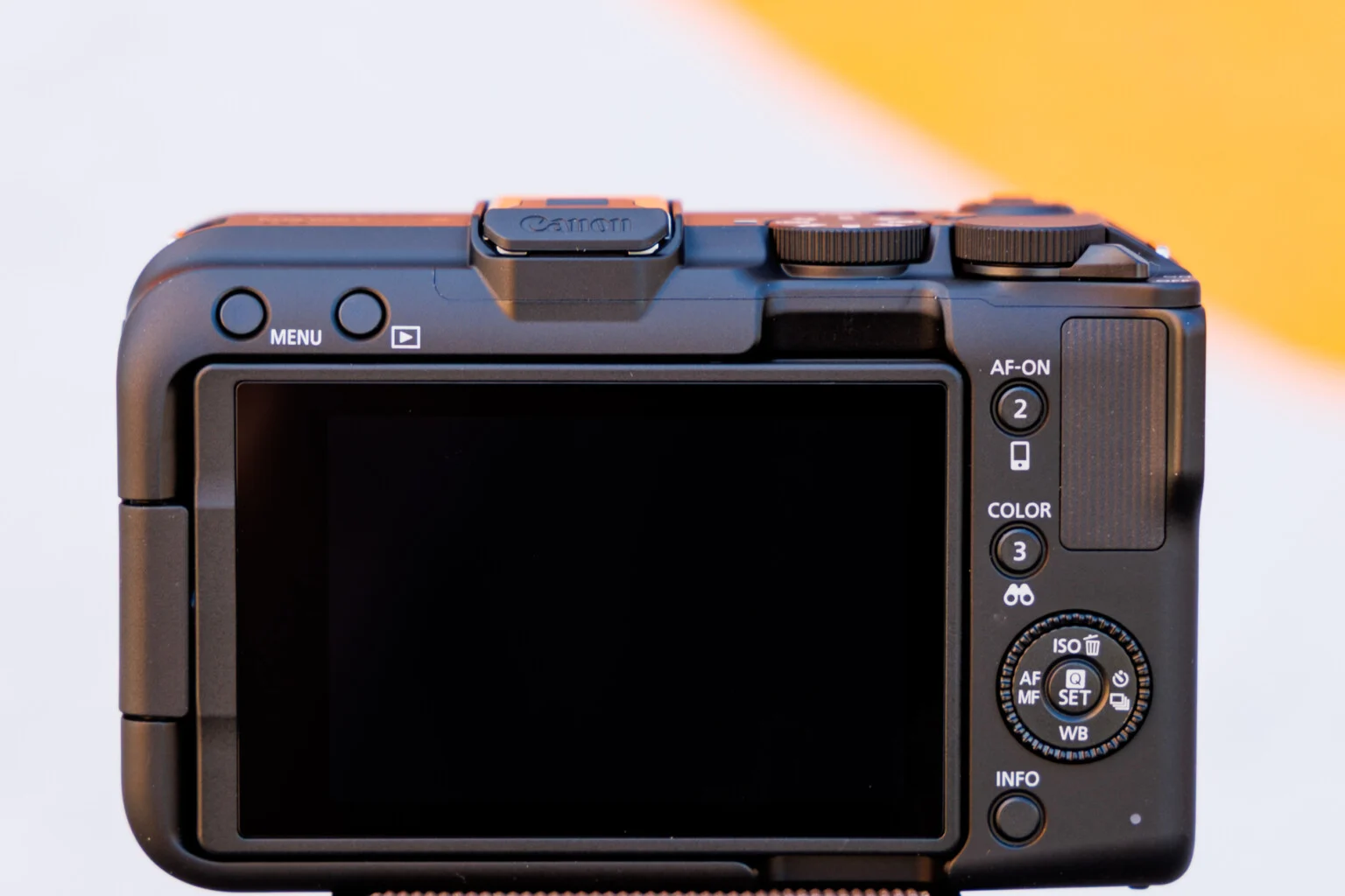 نمای پشتی canon R50 v