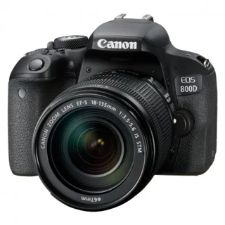 نمای تبلیغاتی دوربین Canon 800D؛ نمایش دکمه شاتر و فلش داخلی