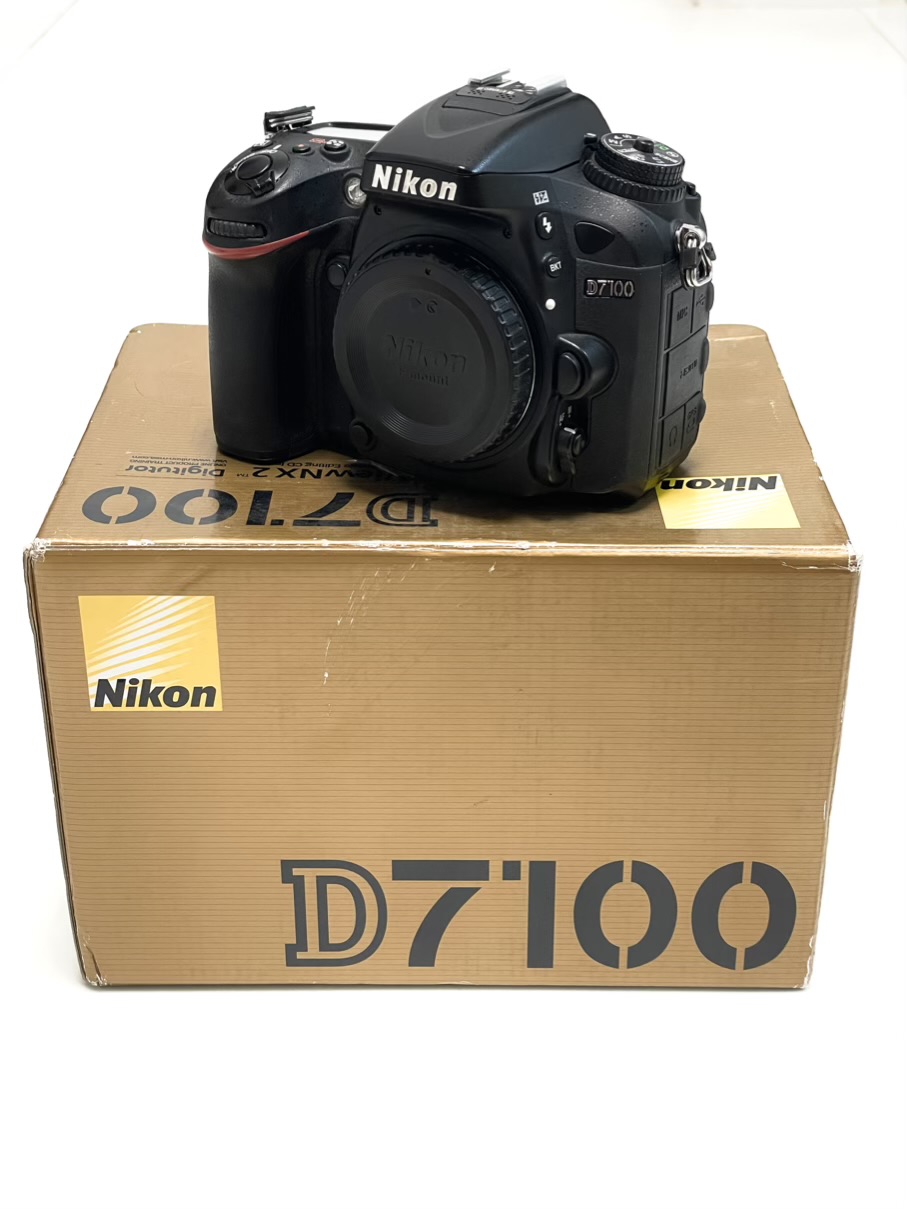 دوربین نیکون Nikon D7100 Body (کارکرده بسیارتمیز)