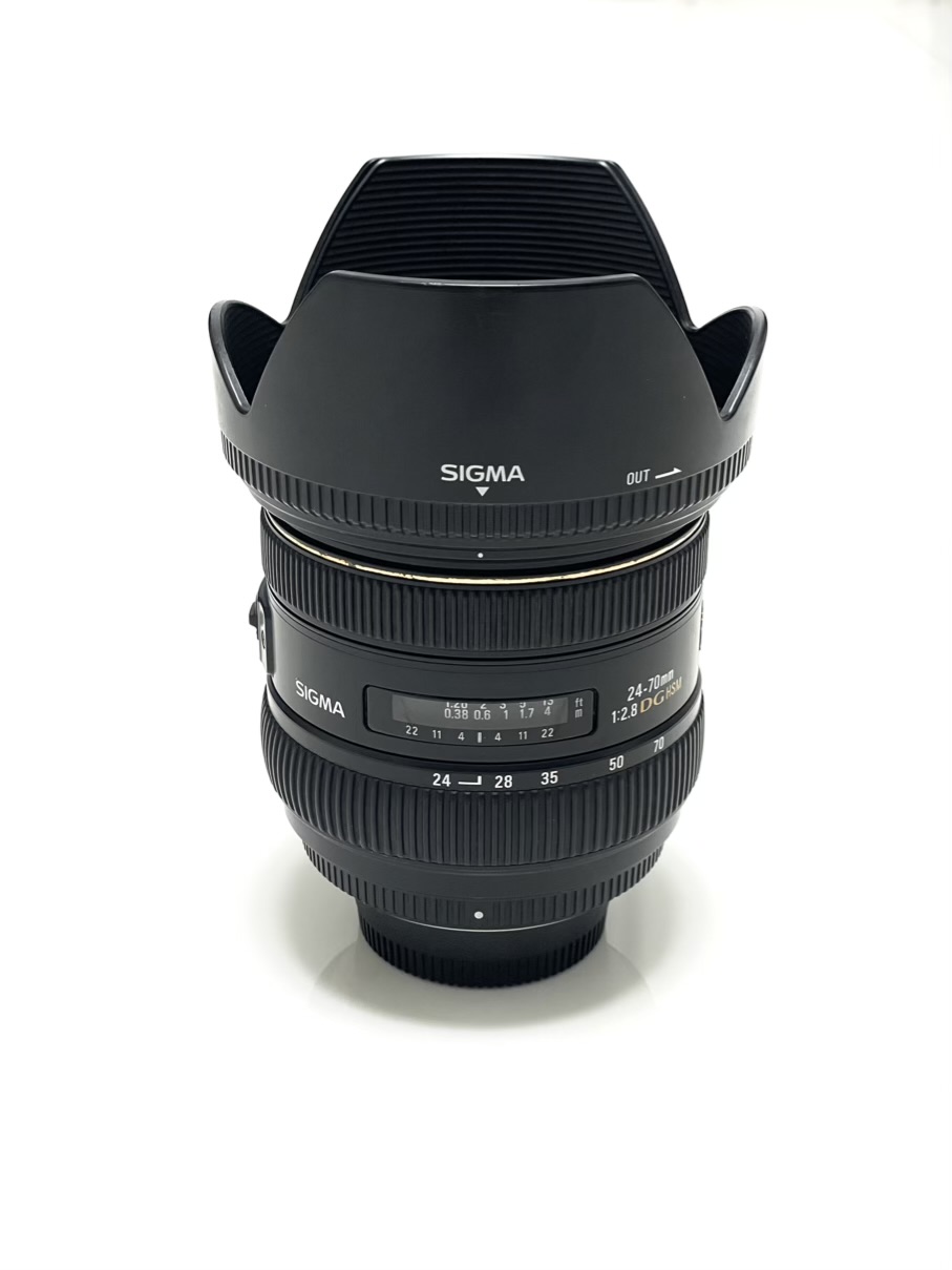 لنز Sigma 24-70 f/2.8 DG HSM For Nikon (کارکرده، بسیار تمیز)